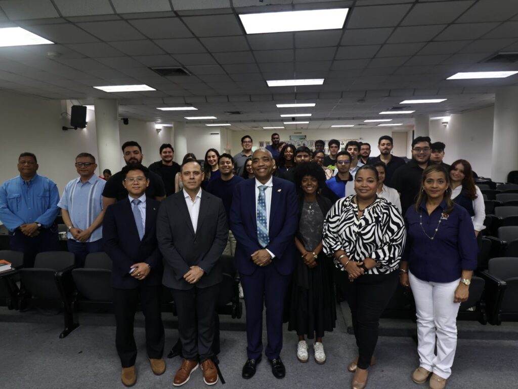 Seminario de Especialización: Cambios Significativos en el Código Procesal Civil y Técnicas Avanzadas de Litigación Oral seminario 7